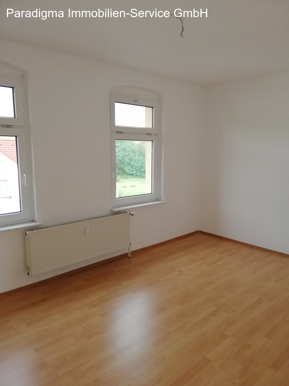 2 Raumwohnung mit offener Küche und Balkon!
