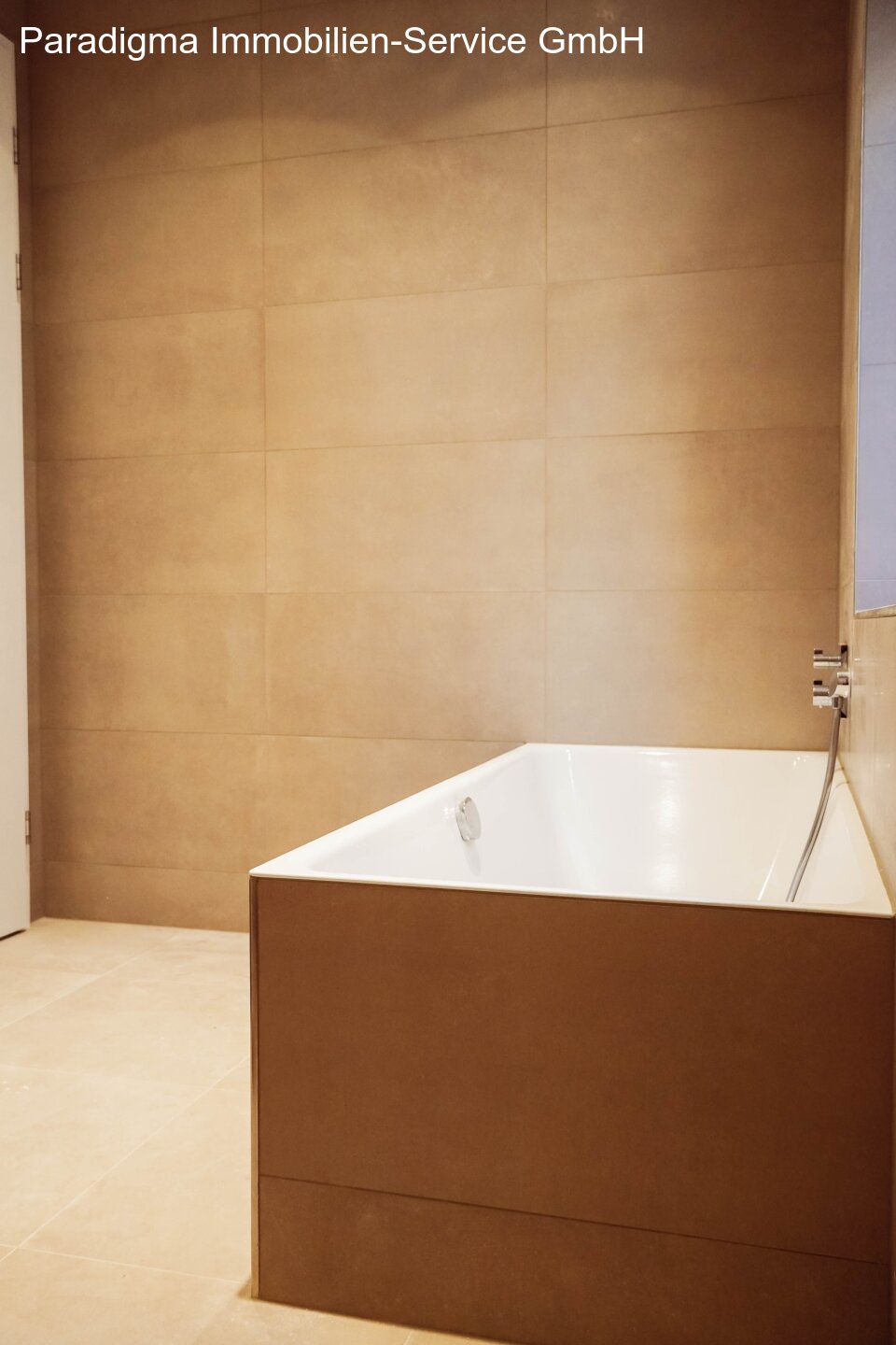 Charmante Altbauwohnung im Erdgeschoss mit Freisitzfläche sucht neue Mieter