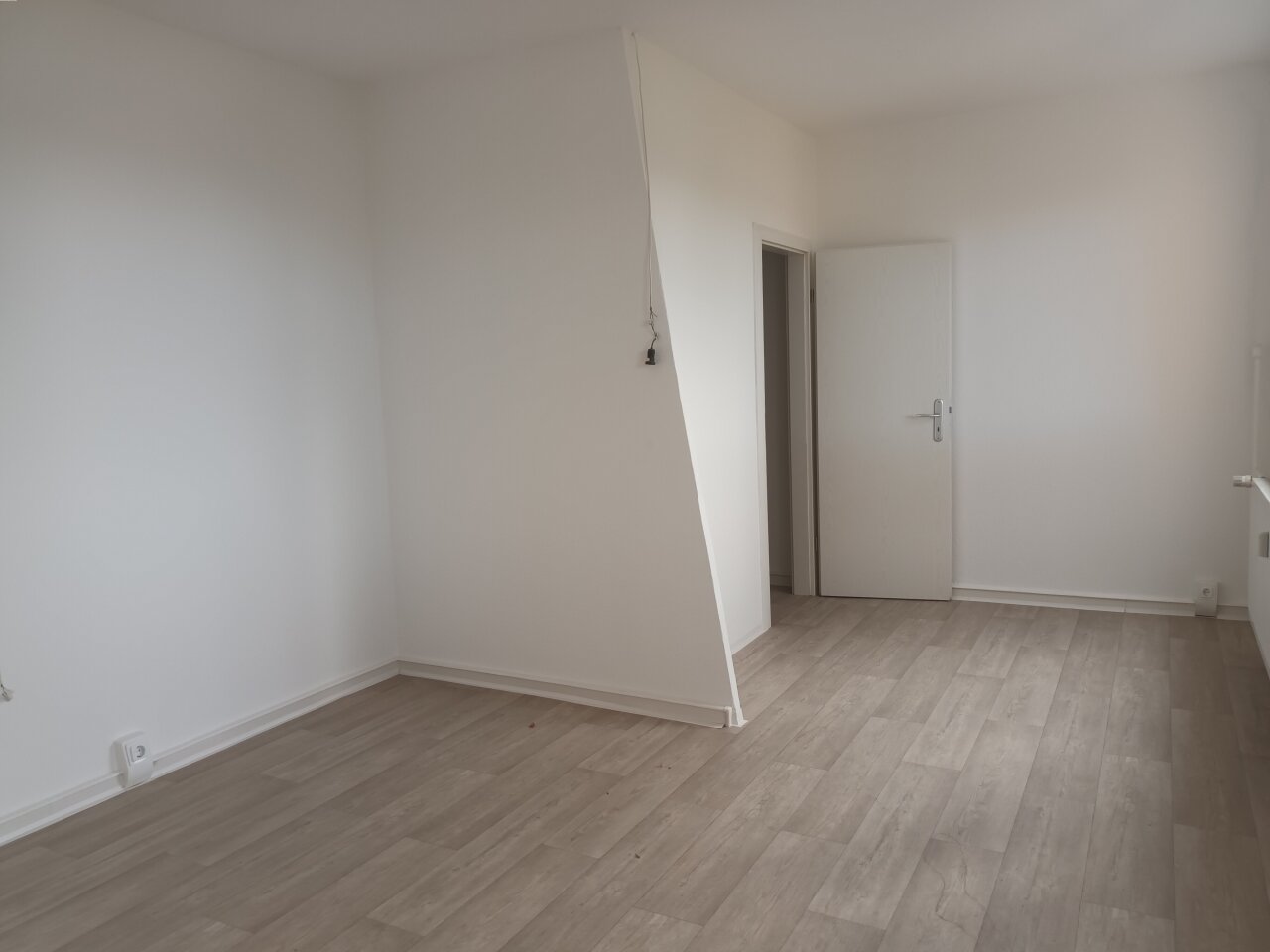 Raguhner Str. 31 4.OG rechts Raguhner Str. 31 4.OG rechts