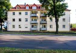 Hausansicht straßenseitig Hausansicht straßenseitig