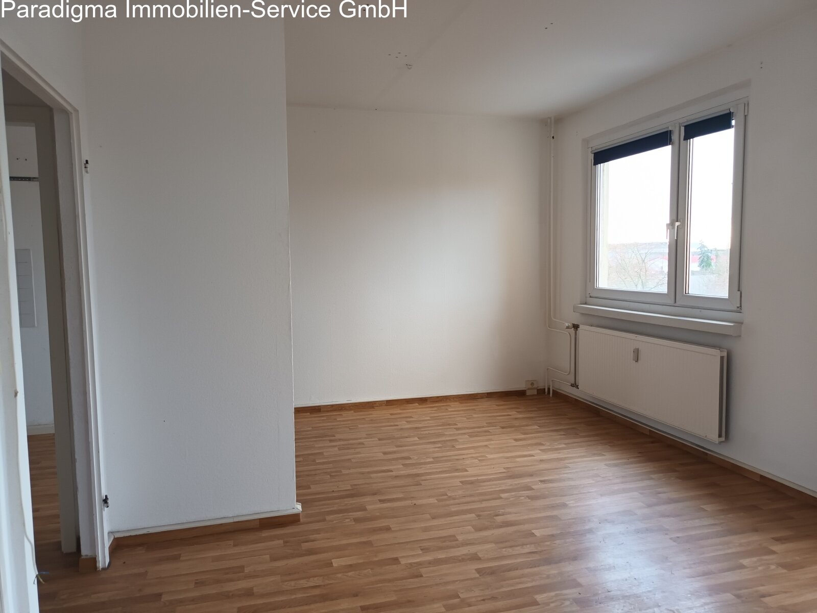 Wohnzimmer mit Blick zur Küche Wohnzimmer mit Blick zur Küche