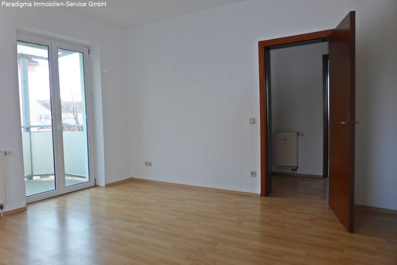 Wohnzimmer Blick zum Balkon Wohnzimmer Blick zum Balkon